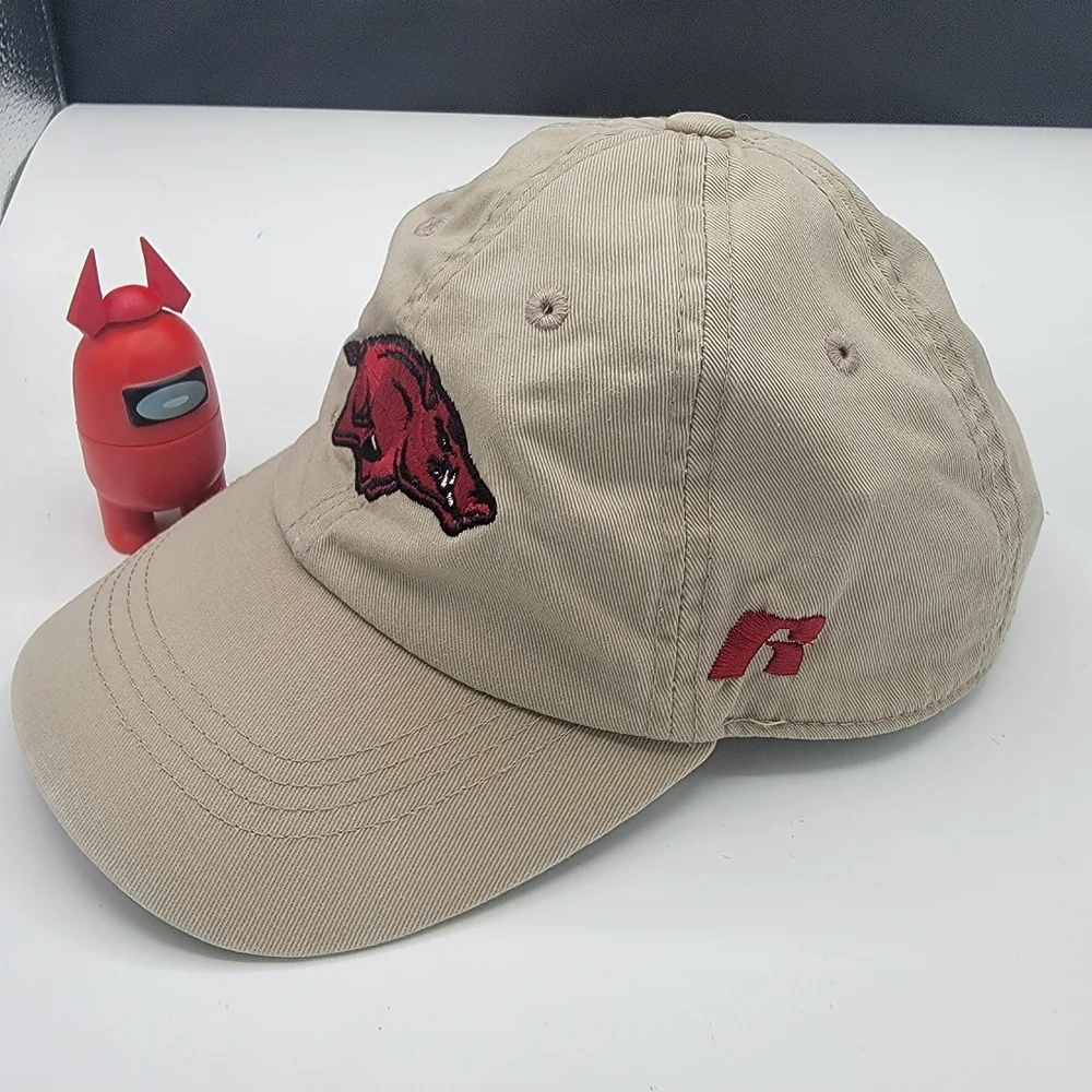 Russell Brand Razorbacks Cap - Picture 2 of 7